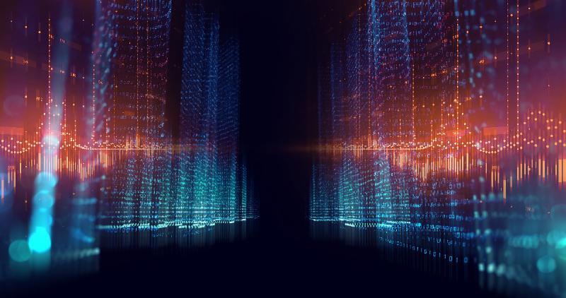 Installation de sculpture lumineuse multicolore interactive avec le public dans un espace nocturne